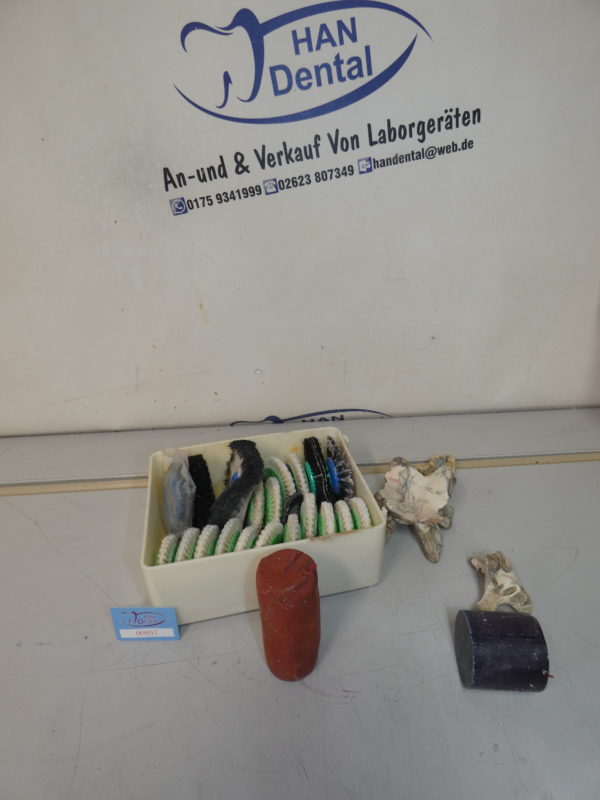 Polierbürste mit Polierpaste Restposten Dental Zahntechnik 000957