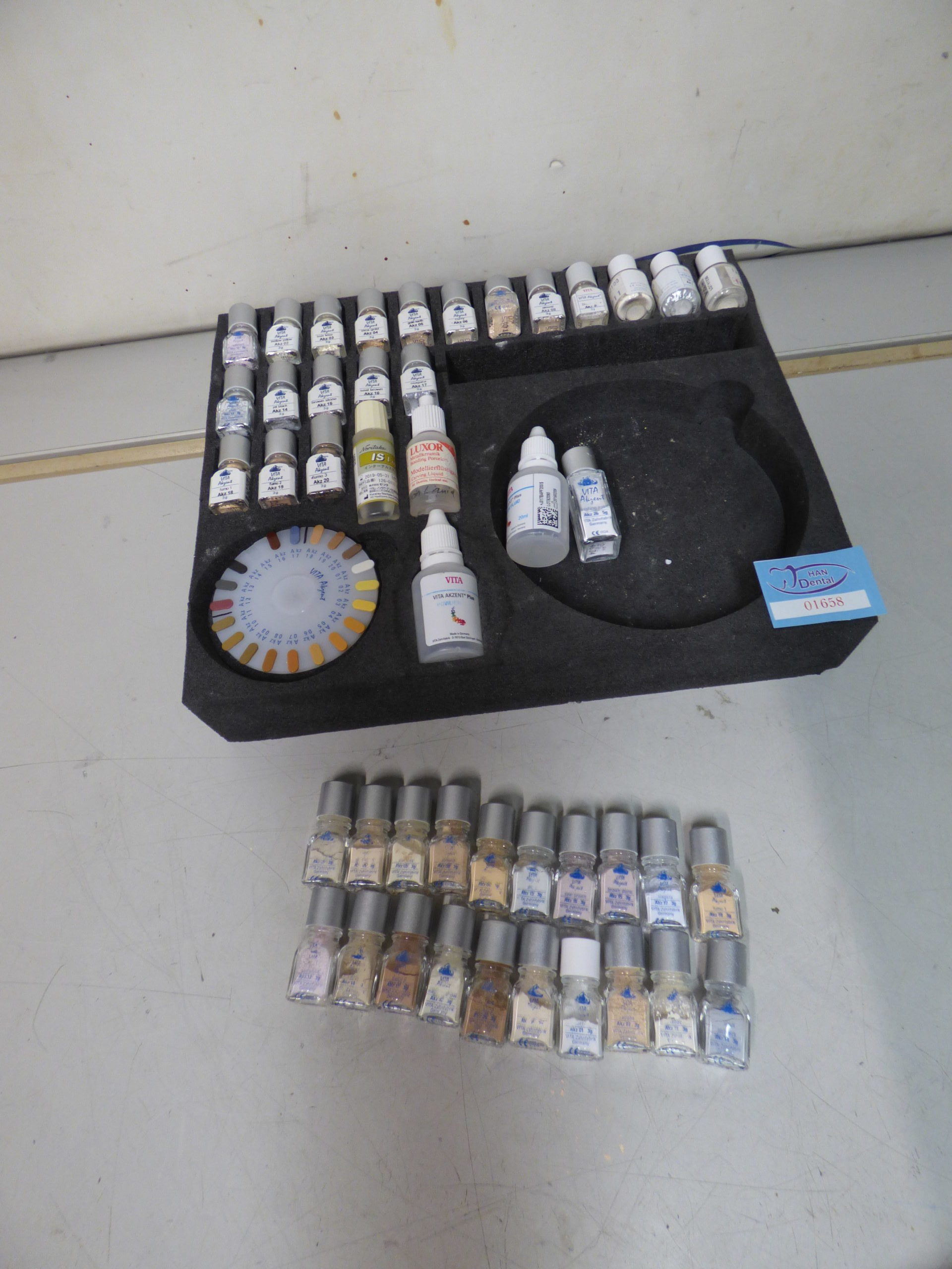 Vita Zahnfarben Malfarben Vita Akzent 01658