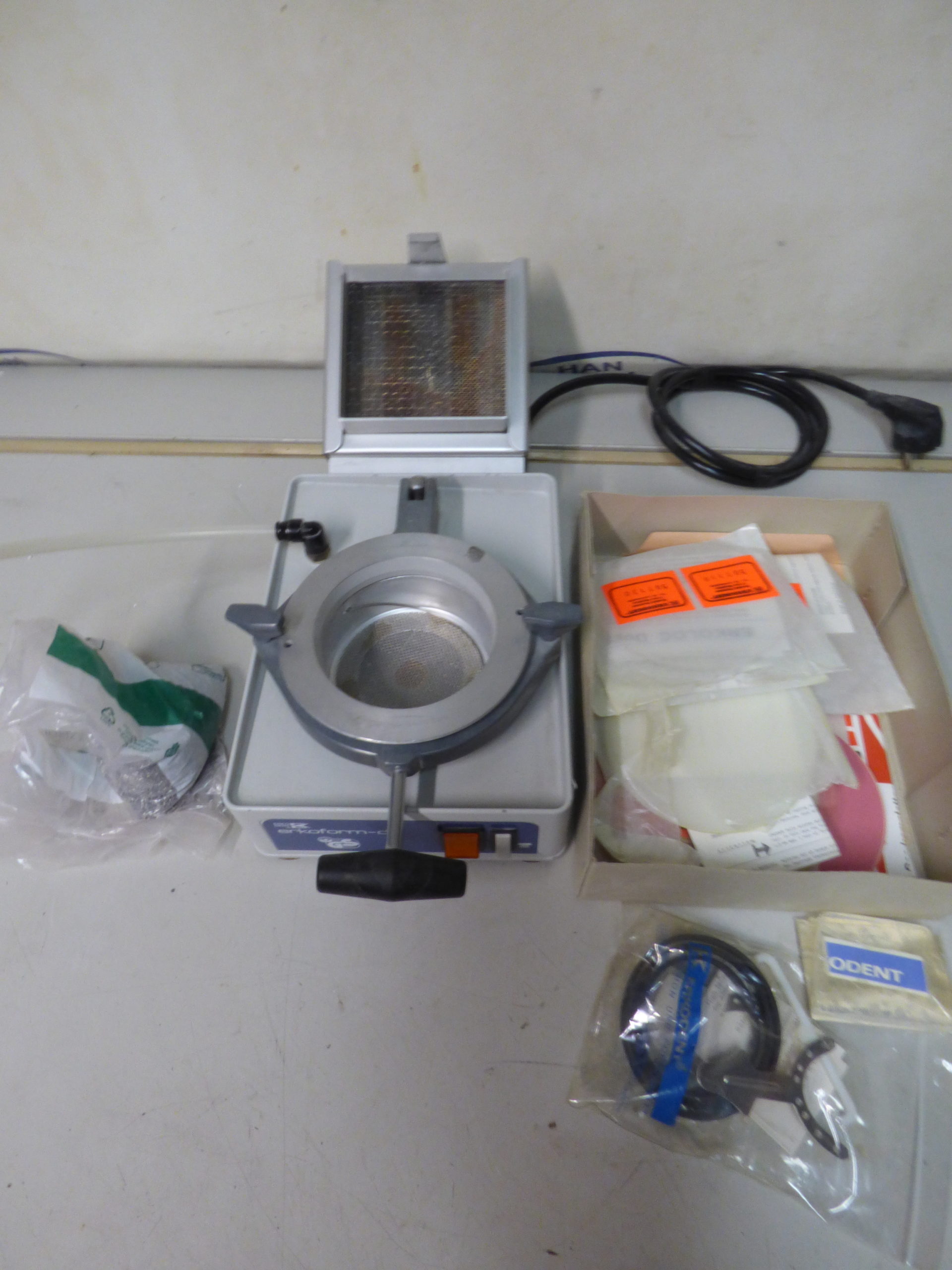Erkoform -D Erkoform Tiefziehgerät Dental Zahntechnik 01818